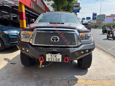 Xe Toyota Tundra 5.7 V8 4x4 AT 2010