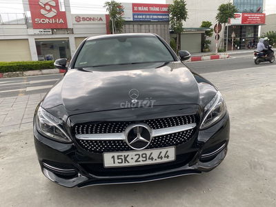 Mercedes Benz C Class 2015 - 10 km