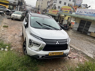 Mitsubishi Xpander 2024 Premium 1.5 AT - 53000 km