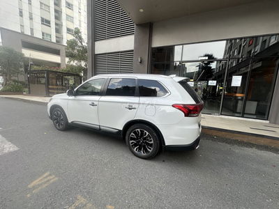 Mitsubishi Outlander 2020 2.0 CVT Premium - 300 km