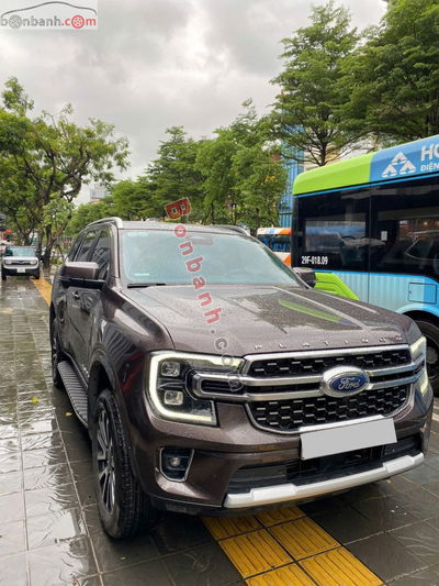 Xe Ford Everest Platinum 2.0L 4x4 AT 2025