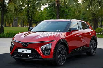VINFAST VF7 – TRẢ TRƯỚC 150 TRIỆU - NHẬN XE