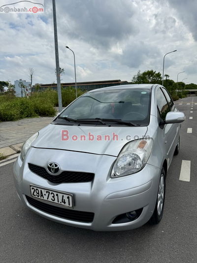 Xe Toyota Yaris Cross 2013