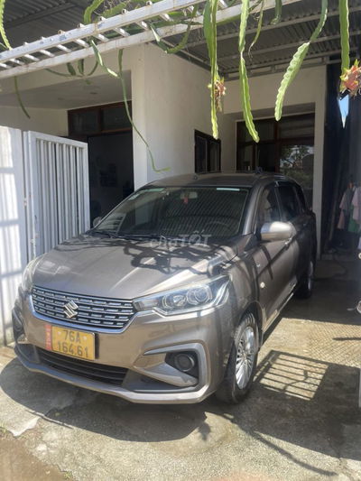 Suzuki Ertiga 2019 GL 1.5 MT - 200000 km