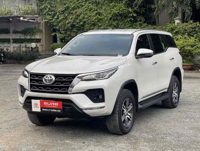 Toyota Fortuner 2022 2.4 4x2 AT - 44537 km