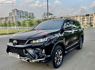 Xe Toyota Fortuner 2.8V 4x4 AT Legender 2020