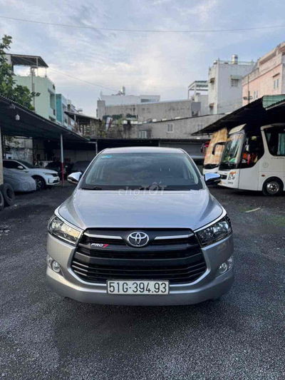 Toyota Innova 2017 2.0E - 96000 km