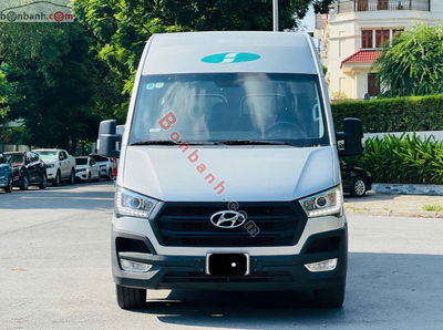 Xe Hyundai Solati H350 2.5 MT 2018