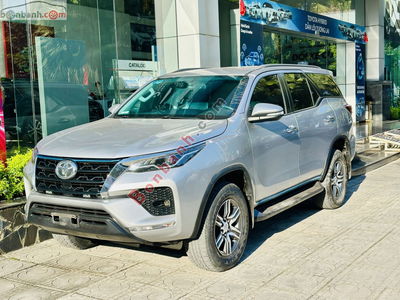 Xe Toyota Fortuner 2.4G 4x2 AT 2021