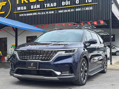 Kia Carnival 2022 2.2D Signature 7 ghế (clone)