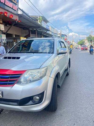 Toyota Fortuner 2014 2.5G - 240000 km