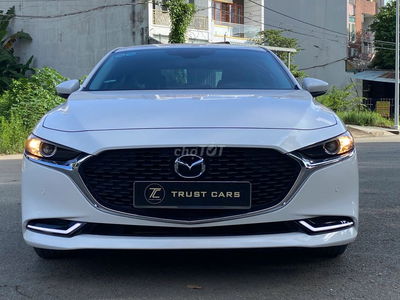 Mazda 3 luxury sx 2022 - 23000km