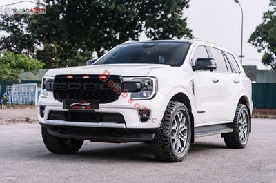 Xe Ford Everest Titanium Plus 2.0L 4x4 AT 2024