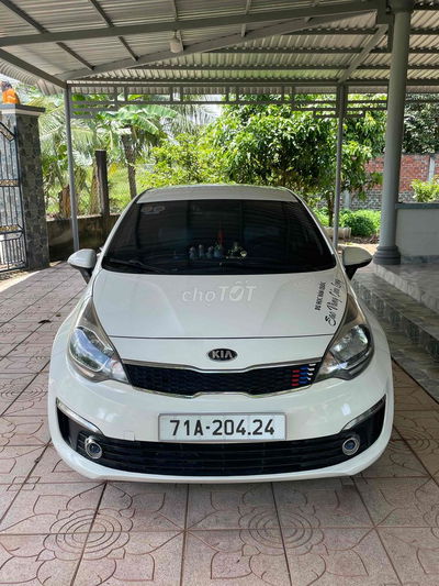 Kia Rio 2016 1.4 AT Sedan - 121000 km