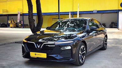 VinFast Lux A2.0 2022 A2.0 Tiêu chuẩn - 28000 km