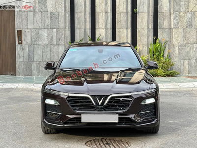 Xe VinFast Lux A 2.0 Plus 2.0 AT 2020
