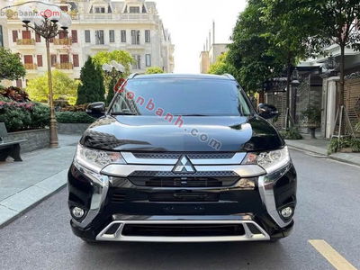 Xe Mitsubishi Outlander 2.0 CVT 2022