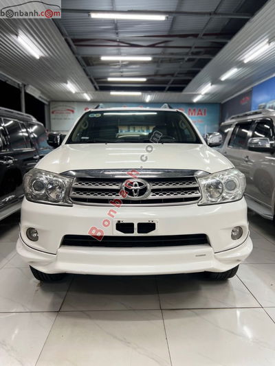 Xe Toyota Fortuner TRD Sportivo 4x4 AT 2011