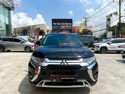 Xe Mitsubishi Outlander 2.0 CVT 2024