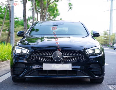 Xe Mercedes Benz E class E300 AMG 2022