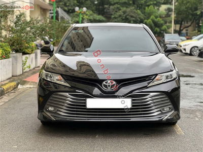 Xe Toyota Camry 2.0G 2020