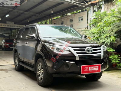 Xe Toyota Fortuner 2.4G 4x2 MT 2017
