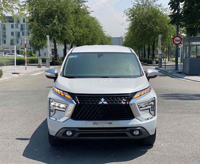 Mitsubishi Xpander 2024 Premium 1.5 AT - 28000 km