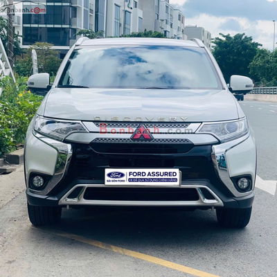 Xe Mitsubishi Outlander 2.0 CVT 2020