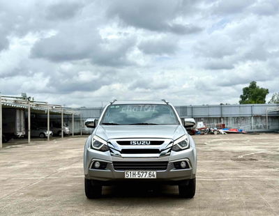 🆘🆘🆘MU_X 1.9Turbo 10/2019 Số Sàn Máy Dầu Nhập Thái