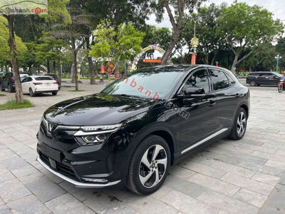 Xe VinFast VF8 Eco AWD 2023