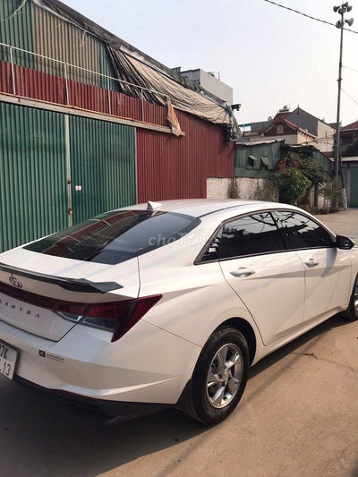 Hyundai Elantra 2023 1.6 AT Tiêu chuẩn - 14000 km
