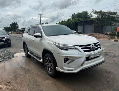 Toyota Fortuner 2018 2.8V 4x4 AT - 90000 km