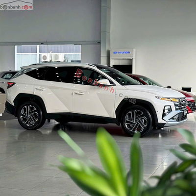 Xe Hyundai Tucson 1.6 AT Turbo HTRAC Đặc biệt 2025