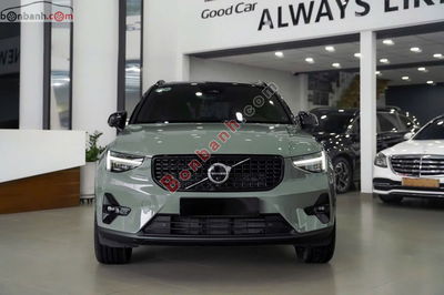 Xe Volvo XC40 Ultimate B5 AWD 2024
