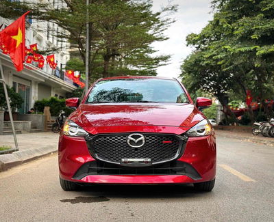 Mazda 2 2025 1.5 AT - 6000 km