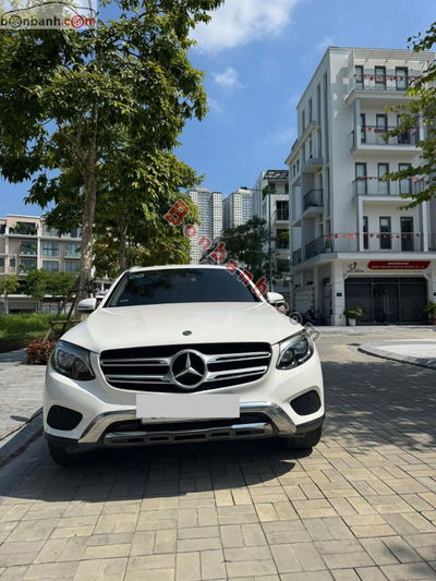 Xe Mercedes Benz GLC 250 4Matic 2018