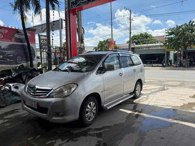Toyota Innova 2010 G - 115000 km