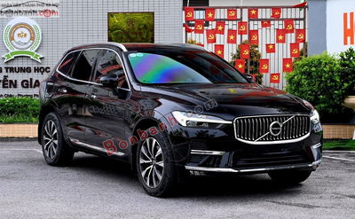 Xe Volvo XC60 Ultimate Bright B6 AWD 2023