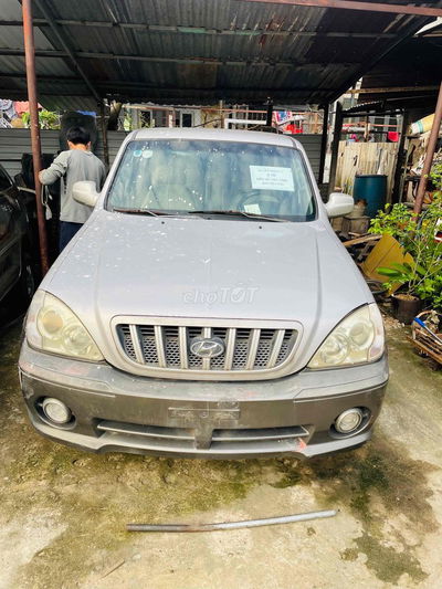 Cân sắt vụn Hyundai Terracan 2003 máy nổ chạy bth