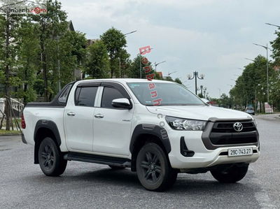 Xe Toyota Hilux 2.4L 4x2 AT 2020