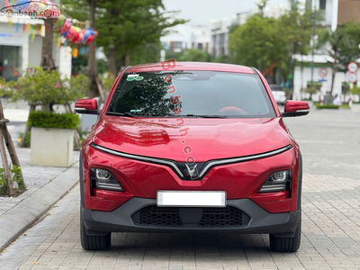 Xe VinFast VF6 Eco 2025
