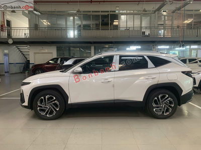 Xe Hyundai Tucson 1.6 AT Turbo HTRAC Đặc biệt 2025