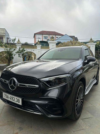 Mercedes Benz GLC 300 2023