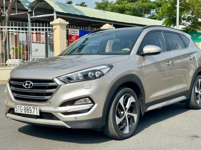 Huyndai Tucson đời xe: 2019 Số tự động 1.6 Turbo