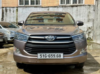 Toyota Innova 2.0G đời xe: 2018 Số tự động 8 chỗ