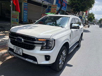 Everest model 2023 bảo dưỡng hãng siêu đẹp