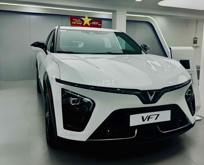 VF7 PLUS 1CẦU GIẢM GIÁ LÊN ĐẾN 50TR TRONG THÁNG 10
