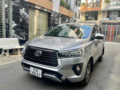 Toyota Innova 2022 E 2.0 MT - 68000 km
