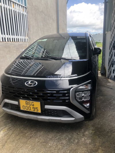 Hyundai Stargazer 2022 1.5 Cao cấp 6 chỗ
