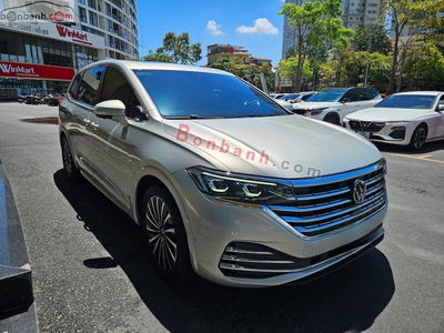 Xe Volkswagen Viloran Luxury 2025
